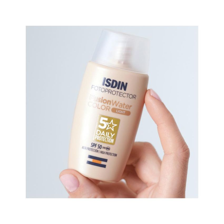 Isdin Fusion Water Light SPF50: Fotoprotezione Colorata Ultraleggera 50ml
