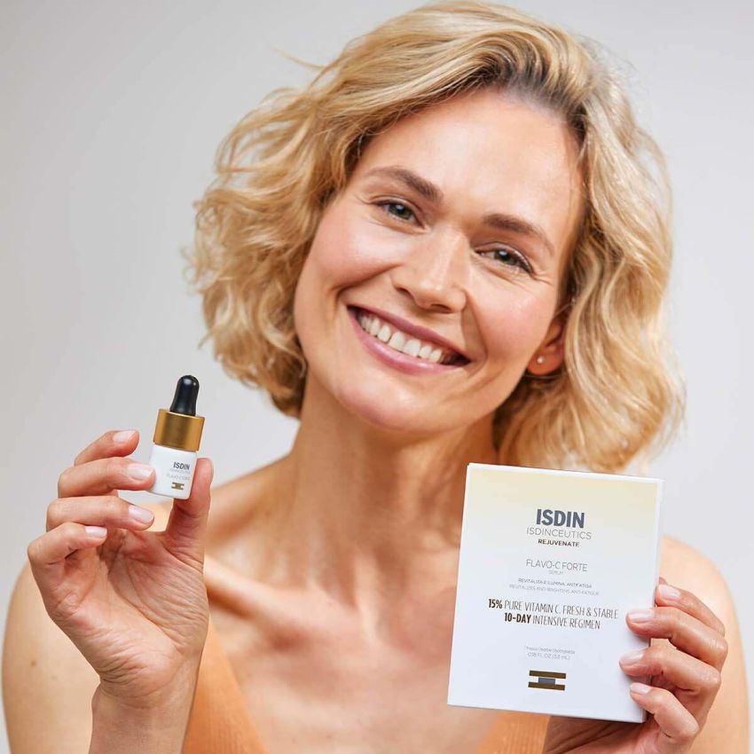 Isdin Isdinceutics Flavo-C Forte Trattamento Viso Fortificante - 3 Flaconcini